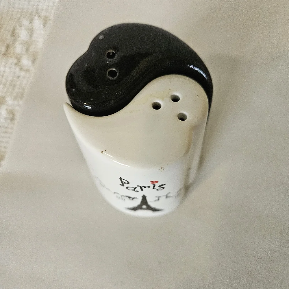 Paris Black and White Yin & Yang  Salt Shaker Set.